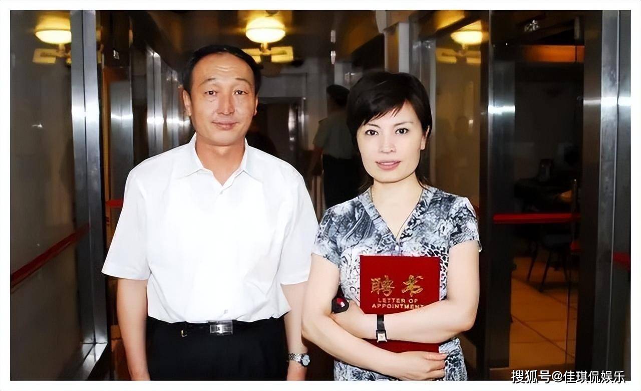 张宏民分享央视退休主持人聚会照,76岁邢质斌满头白发气色佳_生活