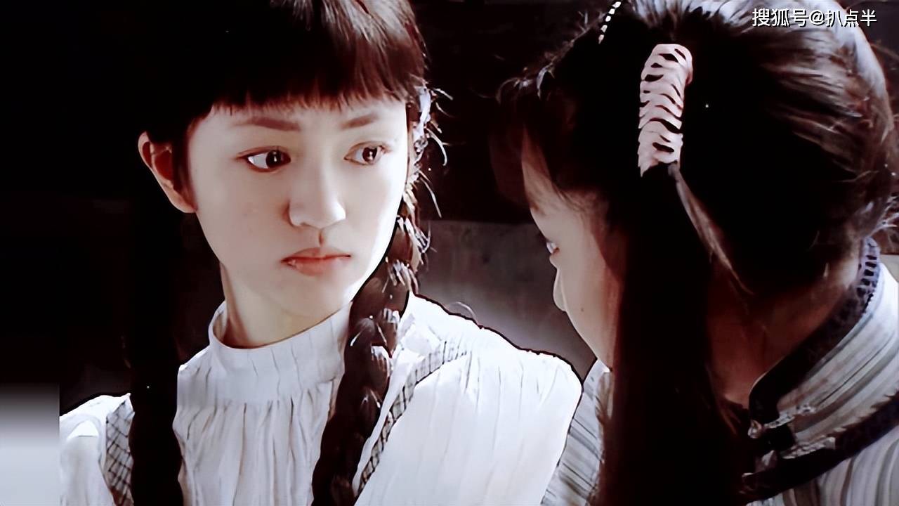 接戏,出演了不少不同类型的作品:留下了《新七侠五义》中的侠女丁兆兰