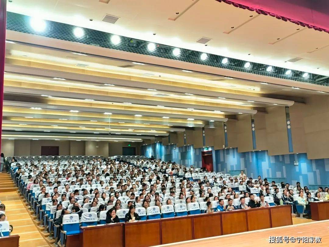 【校园资讯】宁阳县洸河学校初中部八年级英语艺术节暨英语话剧比赛