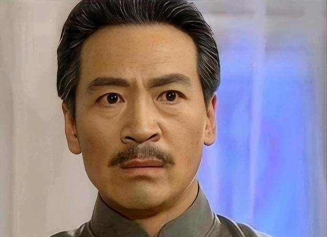 69岁寇振海现状:自己白发老态,儿子上高中,48岁妻子风韵犹存_科金海