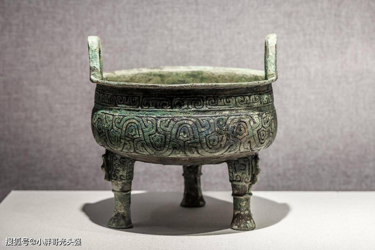 这一时期正是我国的青铜时代,青铜冶炼技术的发展使得青铜成为了一种