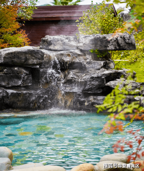 据悉,在此前的两日里,探访者们打卡了息烽南山天沐温泉,瓮安花间池春