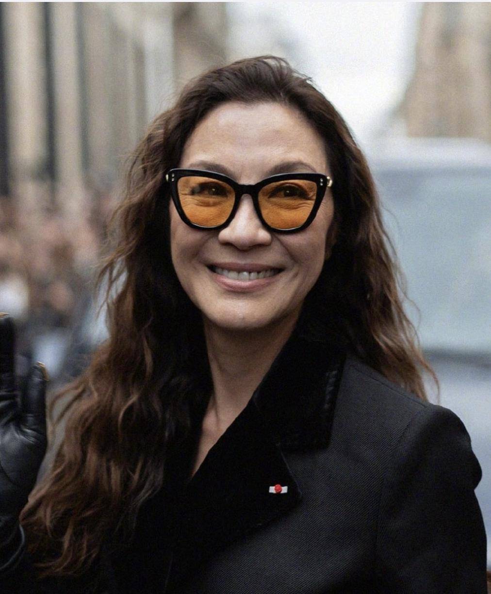 张柏芝真的是「披麻袋都好看」_风格_感觉_衣服