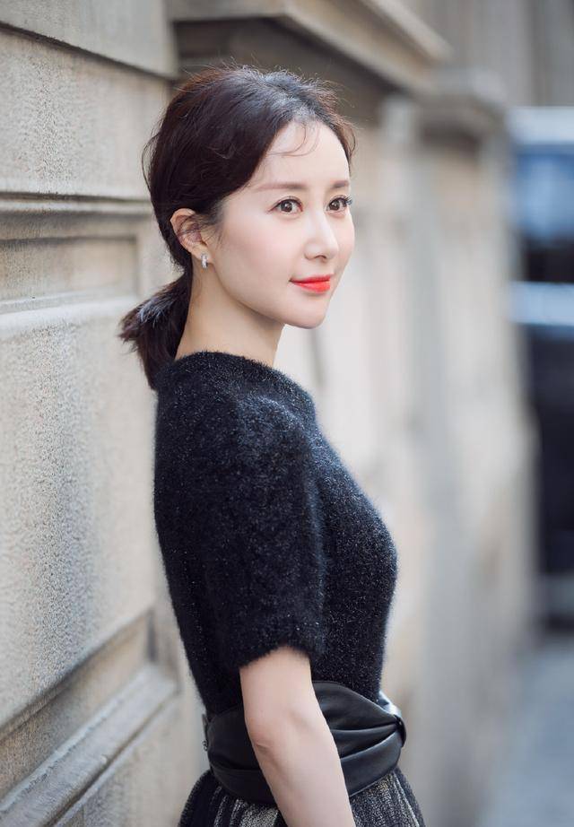 31岁的舒畅摩卡波波短发造型美出新天际,网友:气场全开美到爆_气质