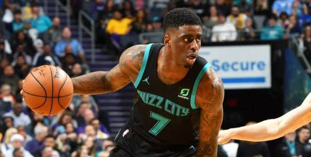 培根加盟上海男篮,携手王哲林,全力冲击前四_布莱德索_本赛季_调整