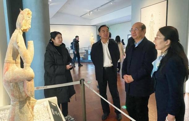 在随后召开的经验交流座谈会上,青州博物馆副馆长王谨霞介绍了青州