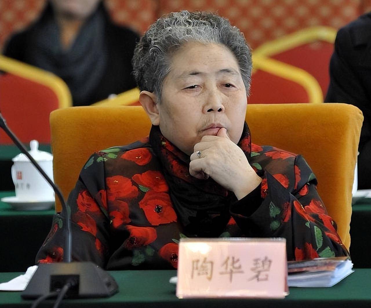 白手起家的女性企业家，你认识谁？_搜狐网