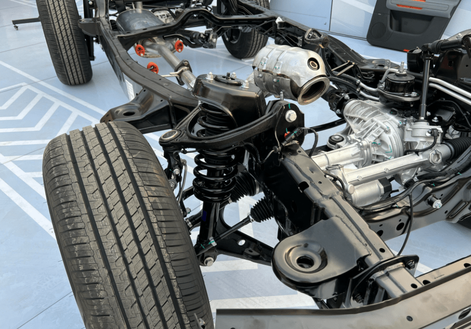 北汽bj40城市猎人版正式上市,17.98万起,2.0t 8at 48伏轻混系统