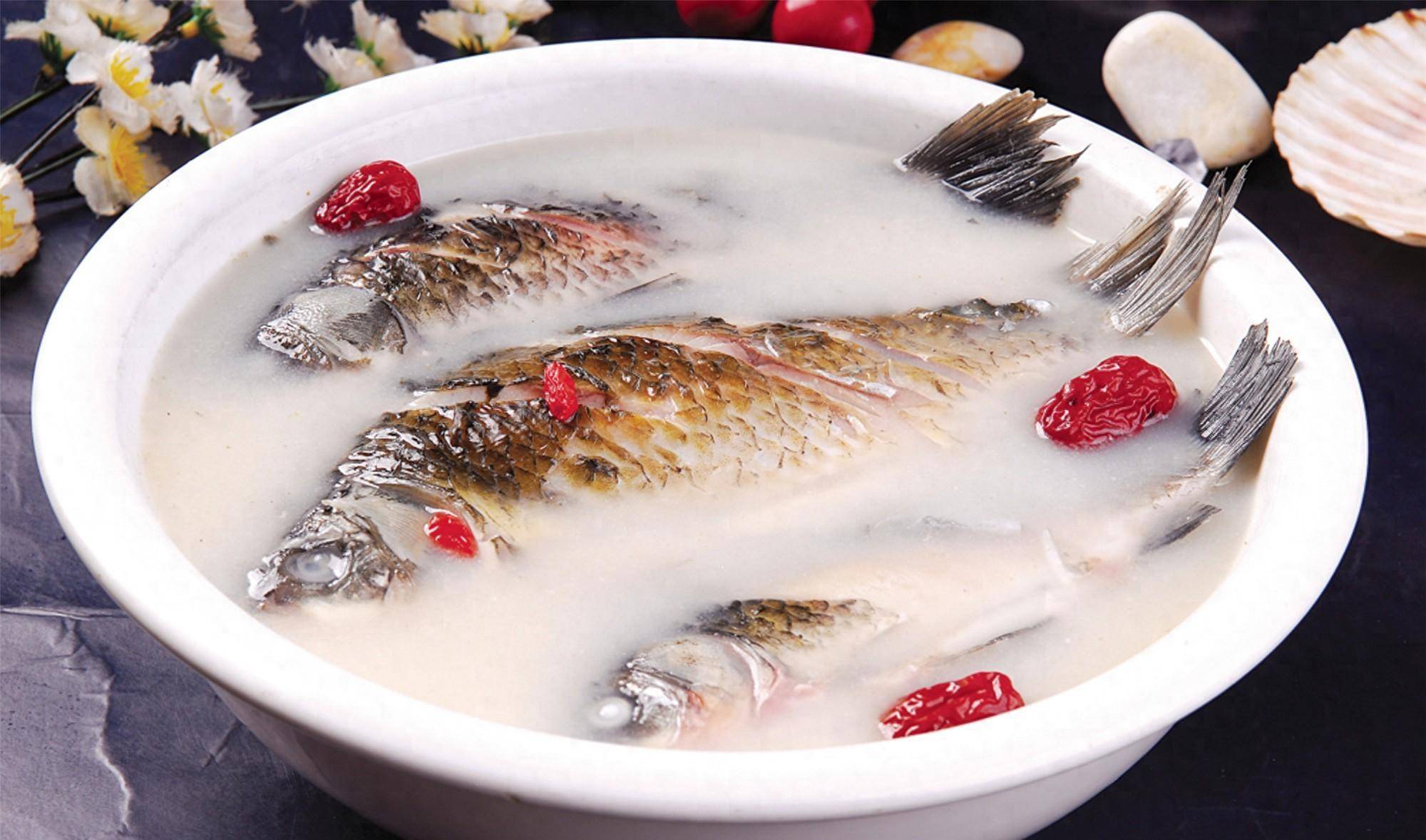 特别是用数量稀少的野生鲫鱼熬汤,价格都特别昂贵