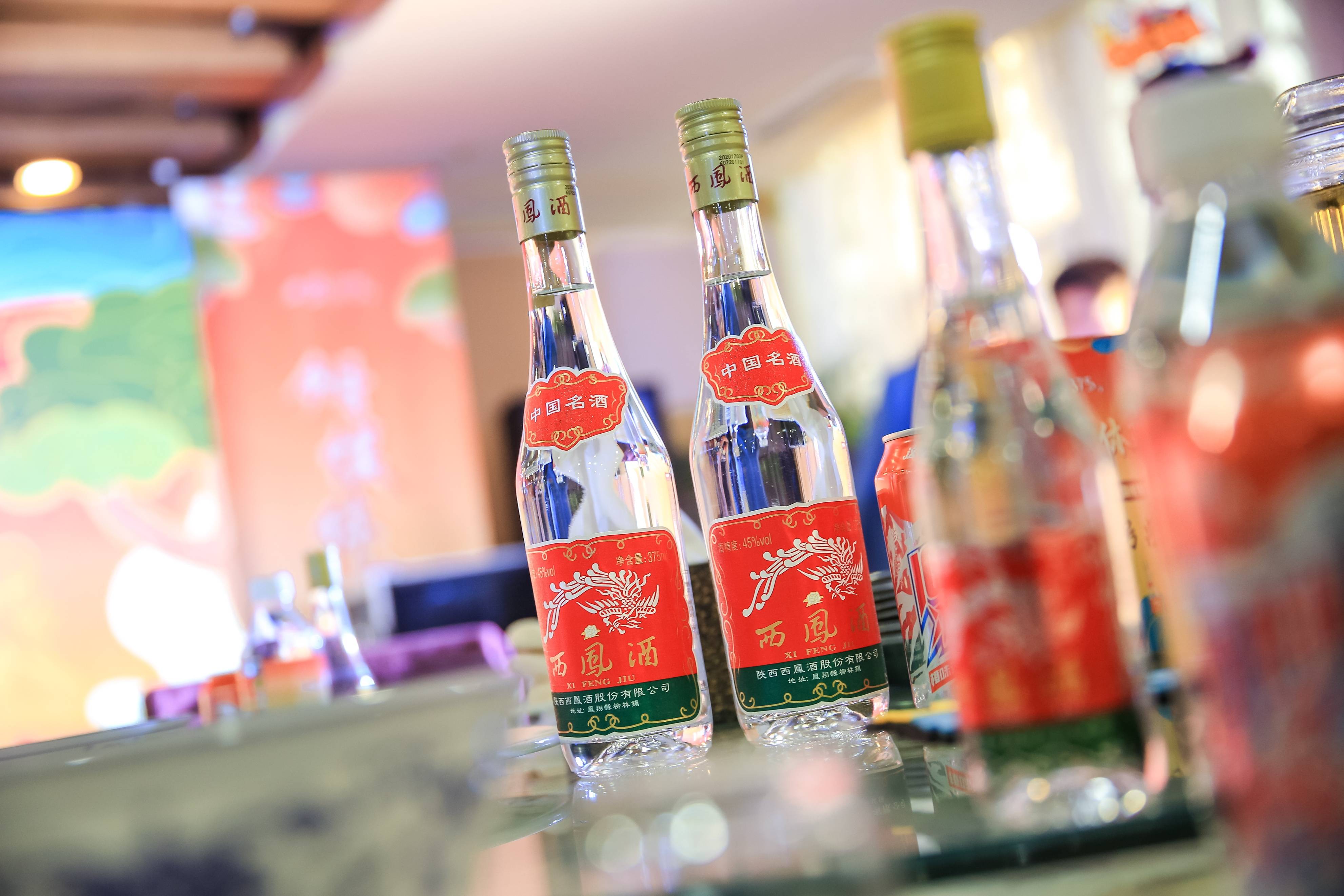 酒变黄是什么原因?_黄色_酒石酸_物质