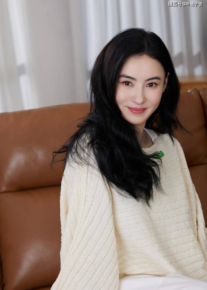 张柏芝小儿子首次曝光正面照!