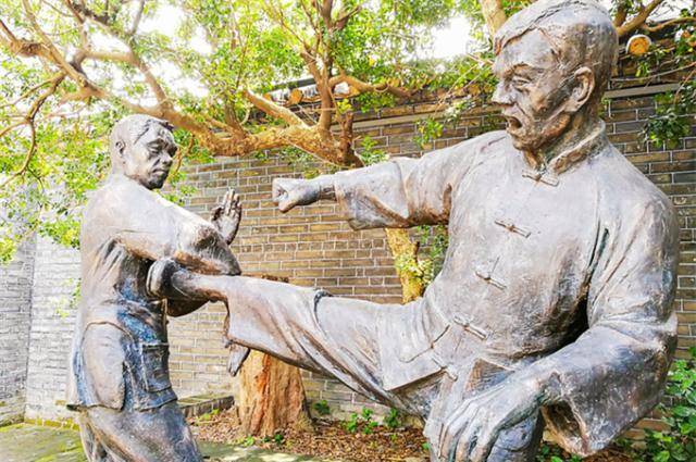 一代宗师黄飞鸿,为何会败给籍籍无名的陈华顺,陈华顺有多厉害?