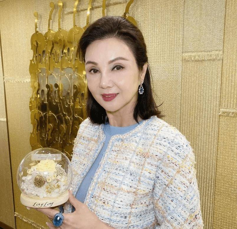 看了奚梦瑶这张新脸,就知道为什么向太不选她当儿媳了_豪门_审美_风格