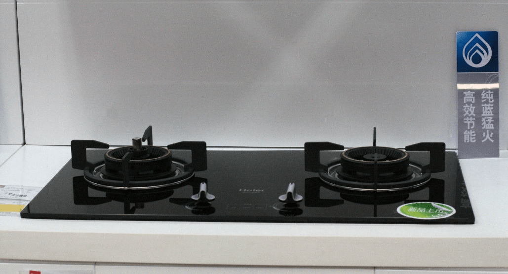 今天,我将根据我的亲身经历,跟你们说说不同价位的燃气灶之间的差别