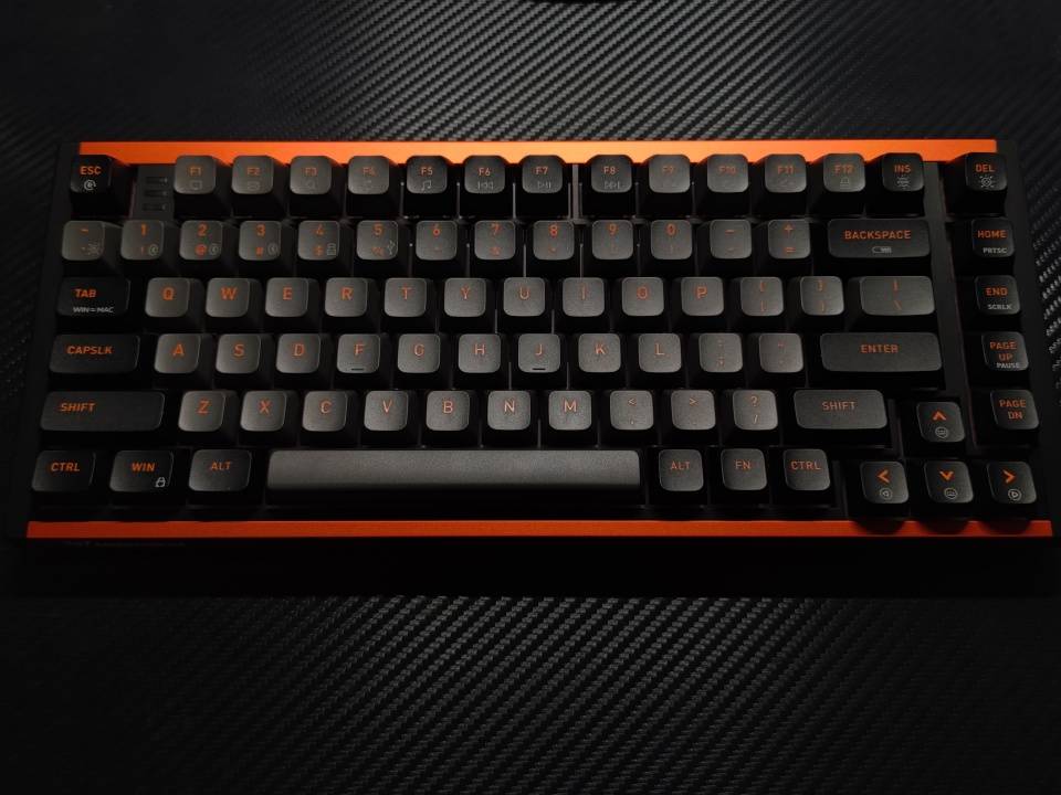 铭凡首款机械键盘MKB i83实测：金属质感，三模无线，499元引爆市场！