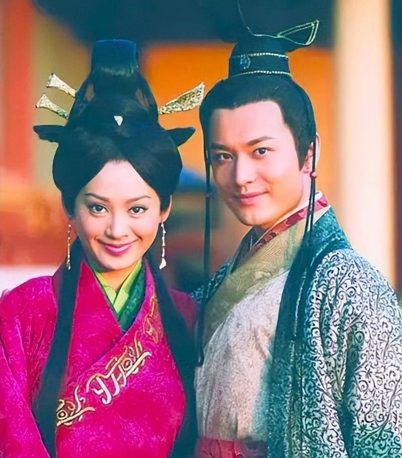 却无戏可拍"的7位男星,鹿晗无可厚非,他令人意外_黄晓明_贾乃亮_李现