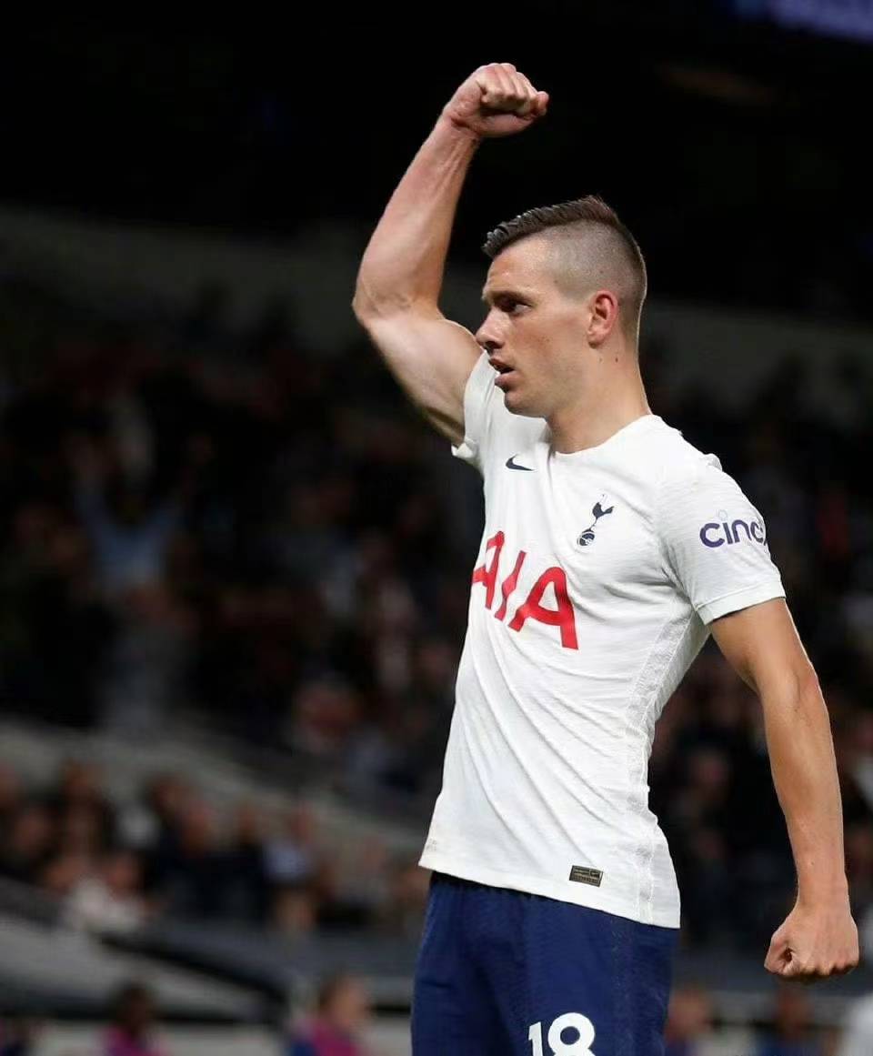 加维赛季报销巴萨考虑租借热刺的洛塞尔索_中场_巴塞罗那_西班牙