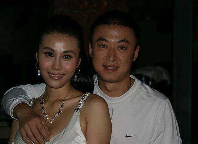 国乒冠军马琳前妻近况:分得千万资产后嫁金融学霸,带2娃住美国_张宁益