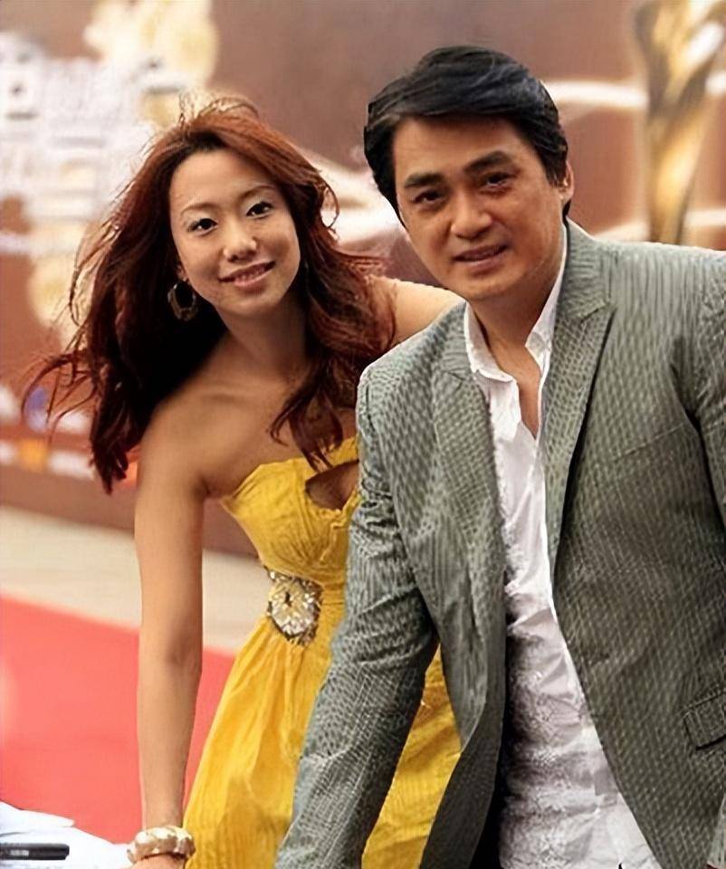 宗:能娶到糟糠妻是三生有幸,成名后把家里的三个女人宠成宝_汤镇业