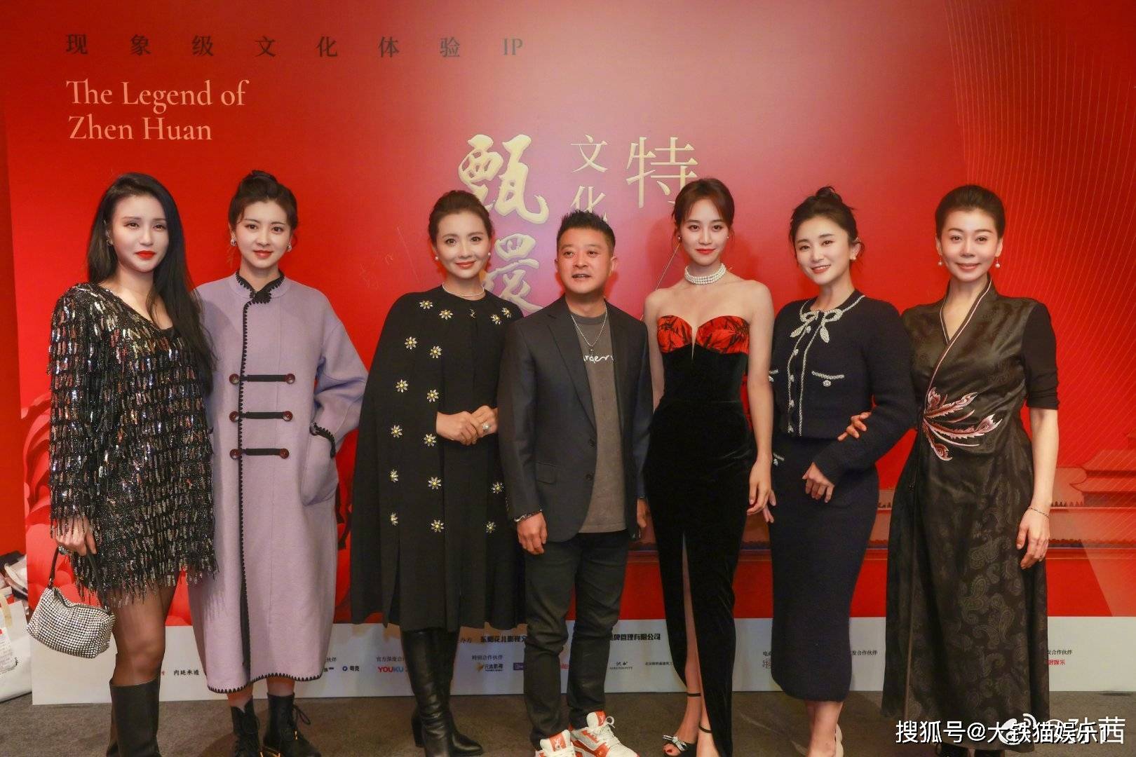 重聚,配角闪亮登场,红的一个没来,欣贵人认不出_果郡王_孙俪_宫斗剧