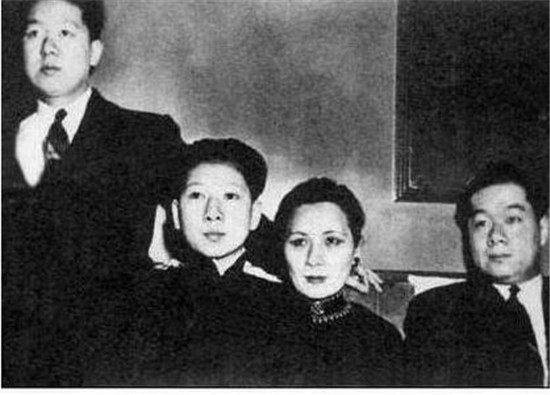 其中,3三個兒子都有後人,倒是3個女兒,即聲名響亮的宋氏三姐妹,雖然都