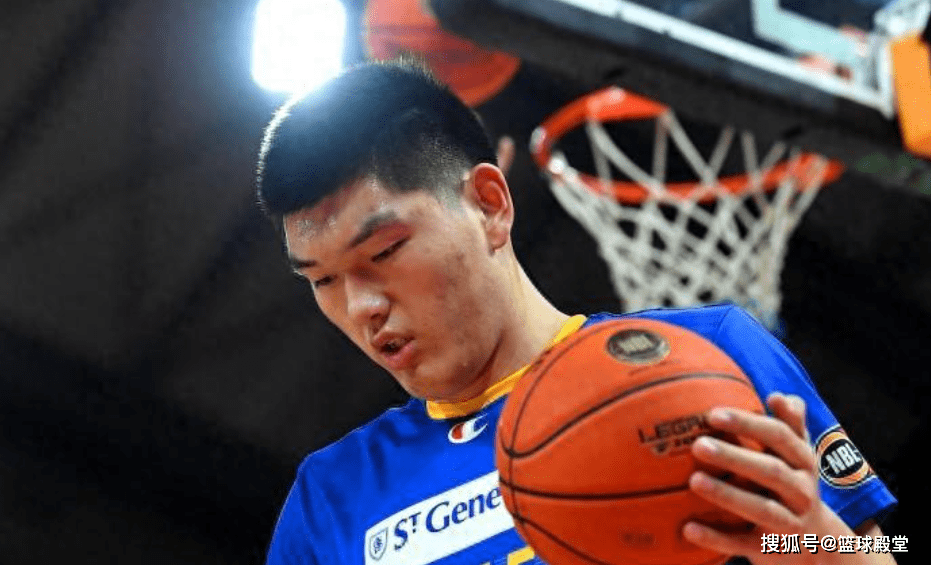 还得是刘传兴!加盟日本年薪接近cba顶薪,能虐菜还不累,享受!