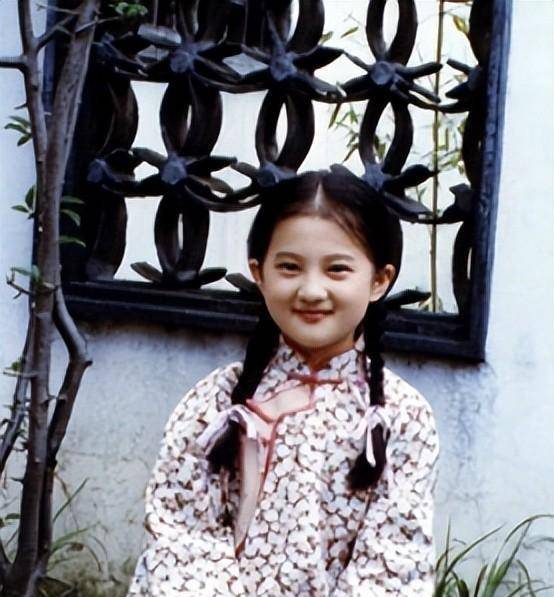 琼女郎"小婉君"43岁不婚不育,单身住豪宅,才是人间清醒!