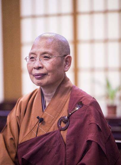 辞去教职读研,24岁削发为尼,创办全国最大的尼众学院_佛学_智慧_寿寺