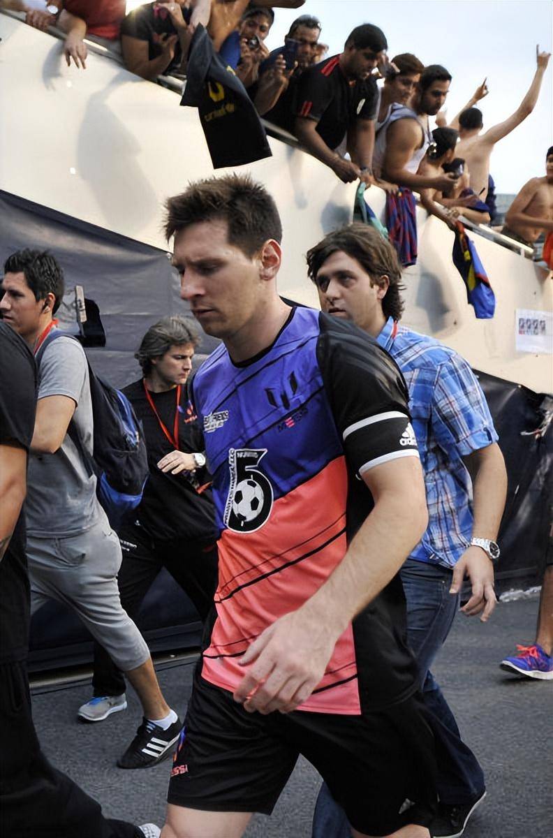 梅西谈赛前离场:我更关注警察为何打人而非比赛!