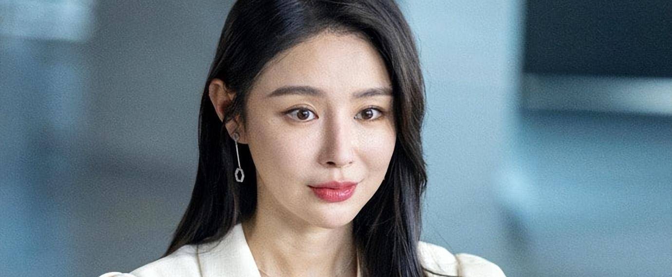 《无所畏惧》扮演温莉的演员程梓扮演整形外科医生_演技_观众_角色