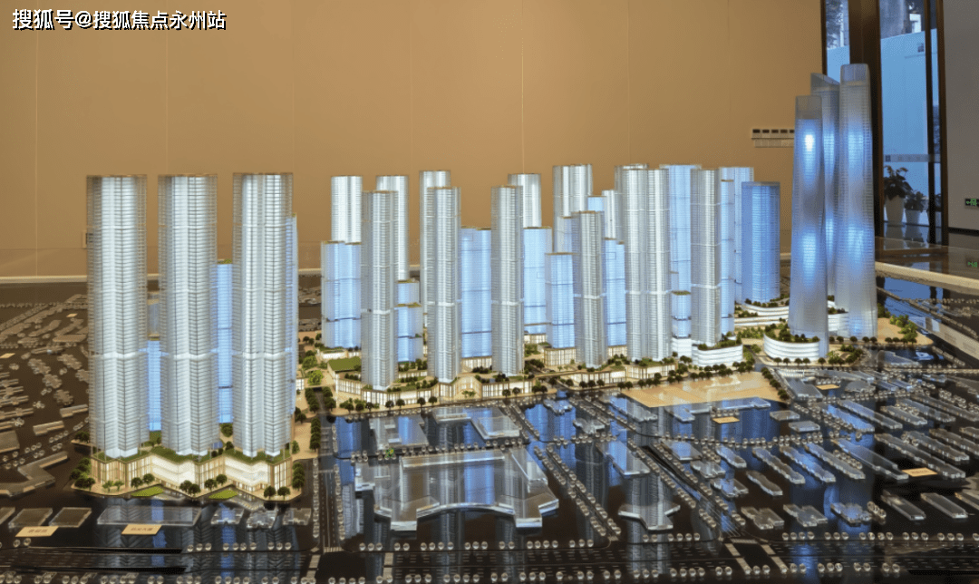 綠景白石洲璟庭位於深圳市南山區沙河街道沙河五村更新單元,涵蓋住宅