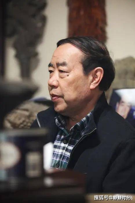 贾平凹:有的女人离婚前,觉得自己是红酒,离婚后才发现是板蓝_韩俊芳