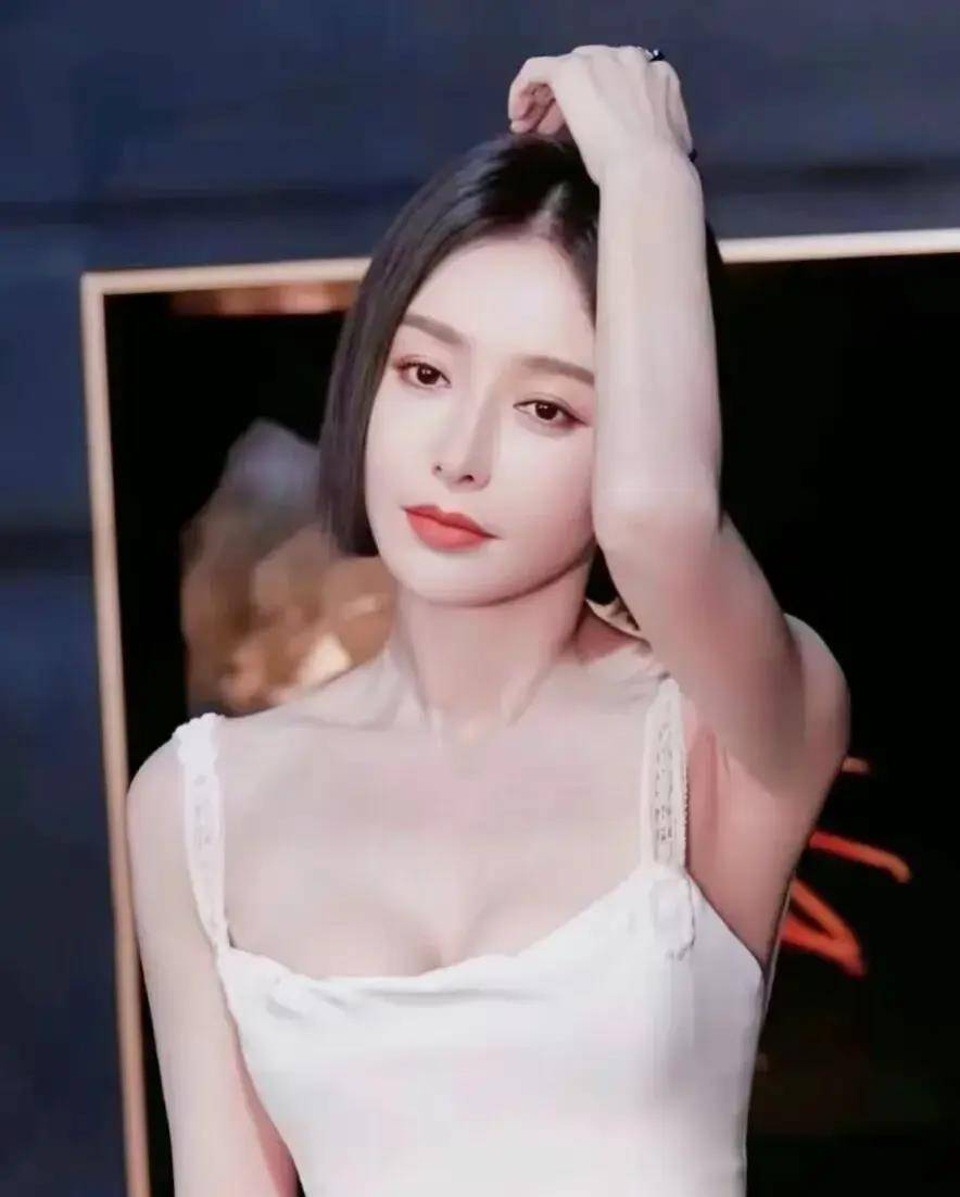 44岁的秦岚即将嫁入顶级豪门,男友富二代身世之谜揭晓_魏大勋_关系