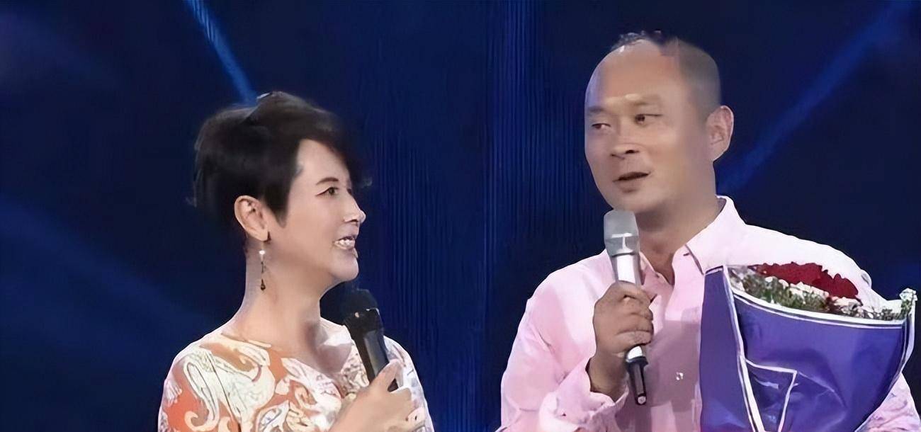 44岁与田亮对簿公堂离婚,被骂同性恋的她如今怎么样了_杨明娜_婚姻