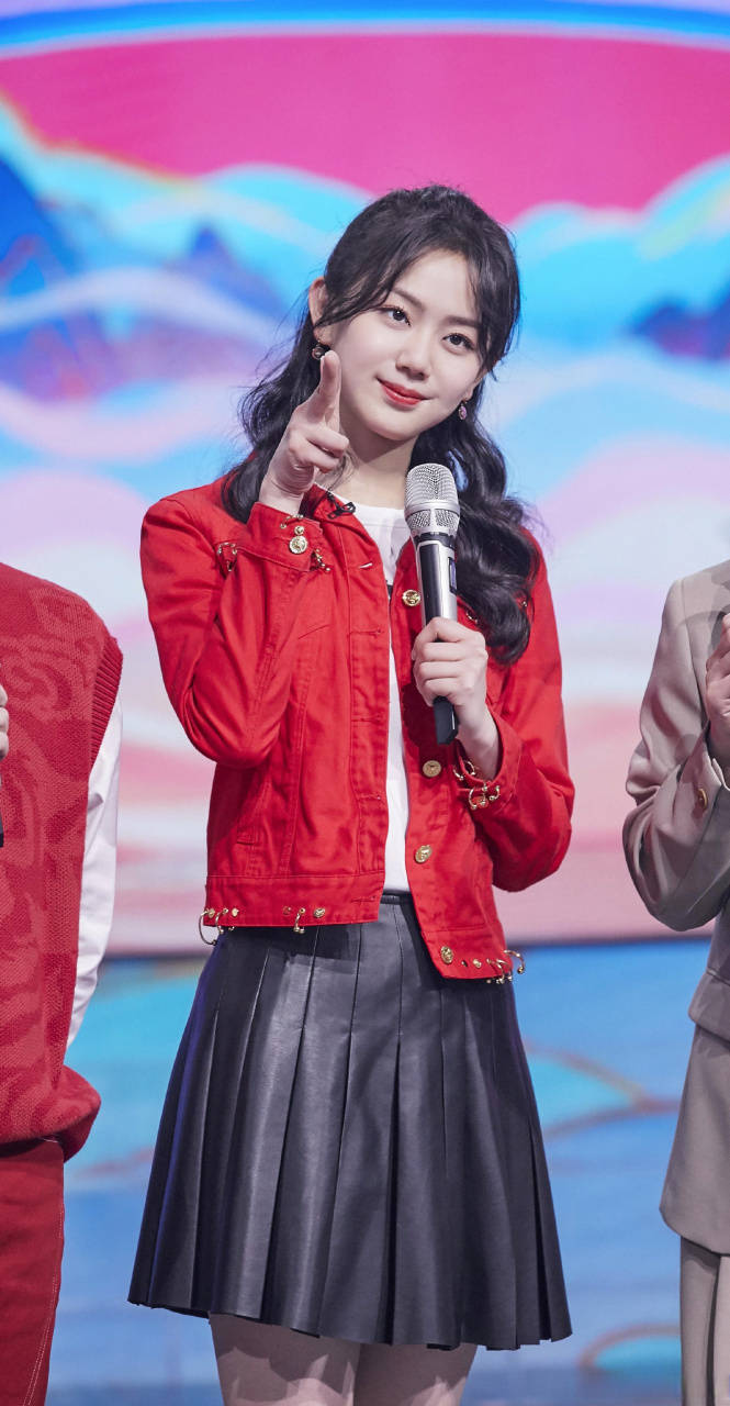 许嵩恋情实锤,女友被扒,两人年龄相差14岁_冯禧_星期六_何炅