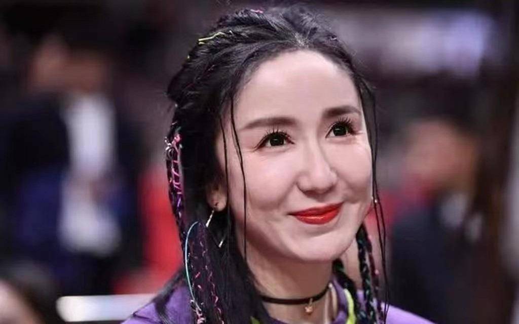 身材似魔鬼火辣,臉如山丘崎嶇,這10位女星可惜了_婁藝瀟_容顏_張檬