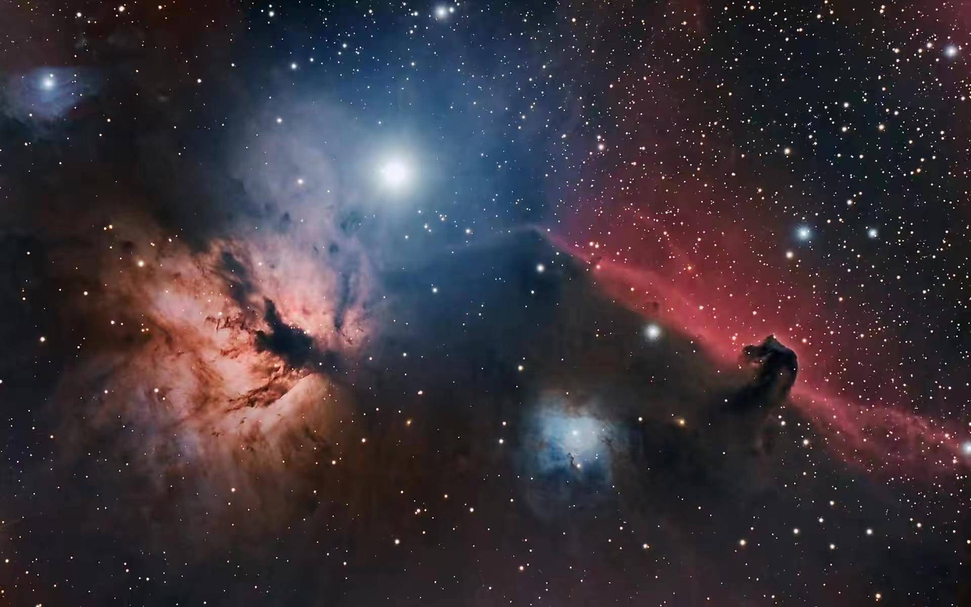 宇宙存在无数空隙,每个空隙就是一个虫洞,可带领人类通往另一时空(图3)