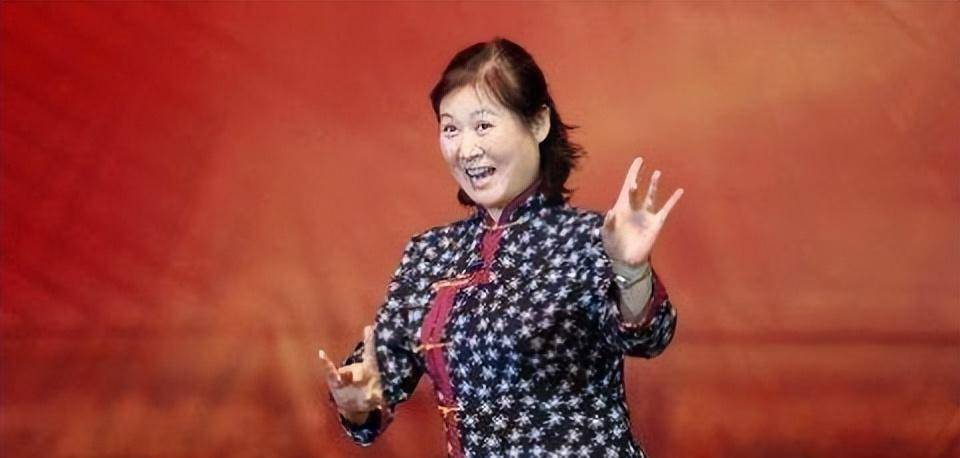 著名演员黄晓娟,丧父丧母亲弟病逝,如今儿子李赫是她最大骄傲!