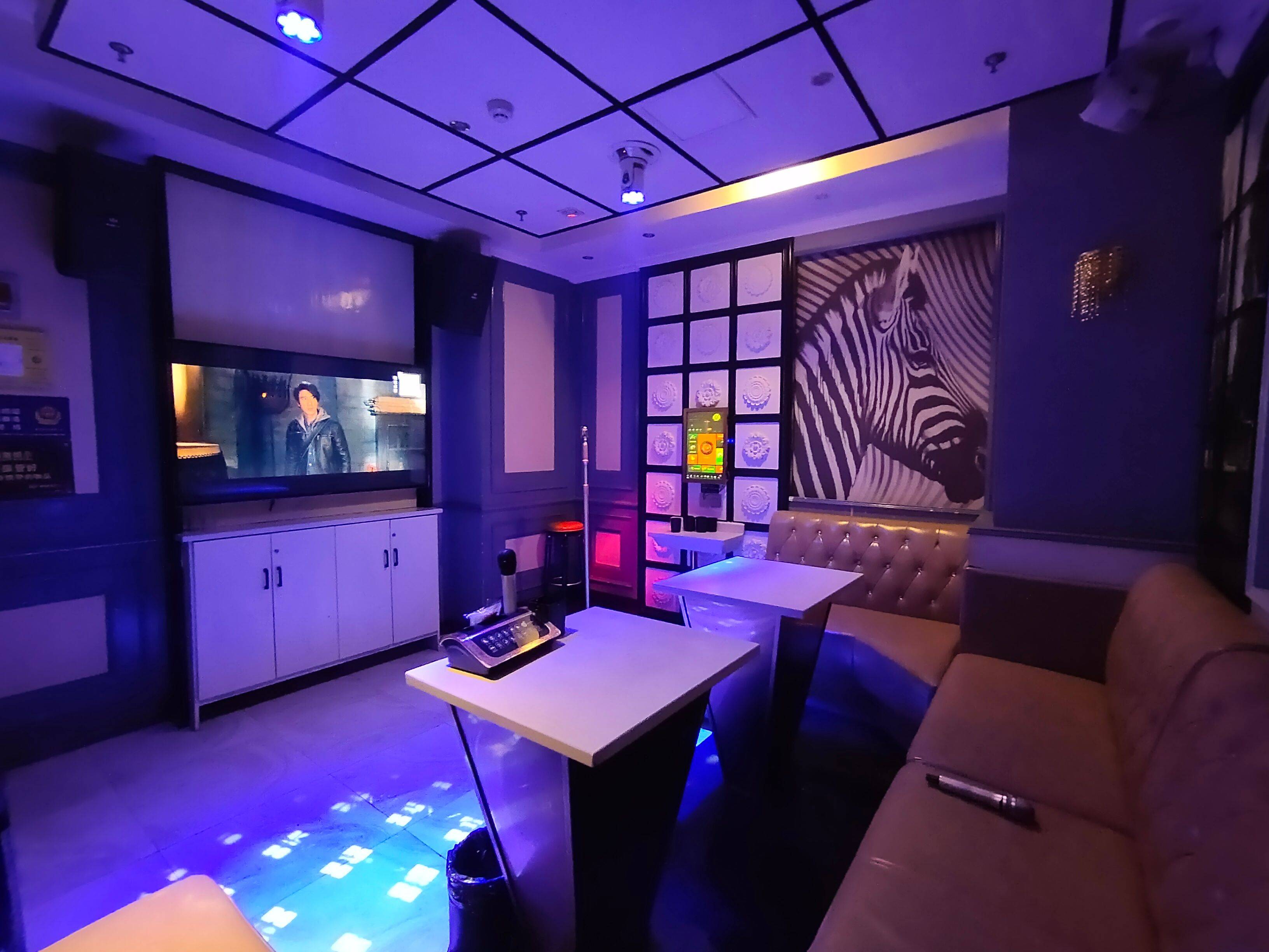 消费升级潮下,高端ktv崛起引领市场新格局_服务_娱乐_设备