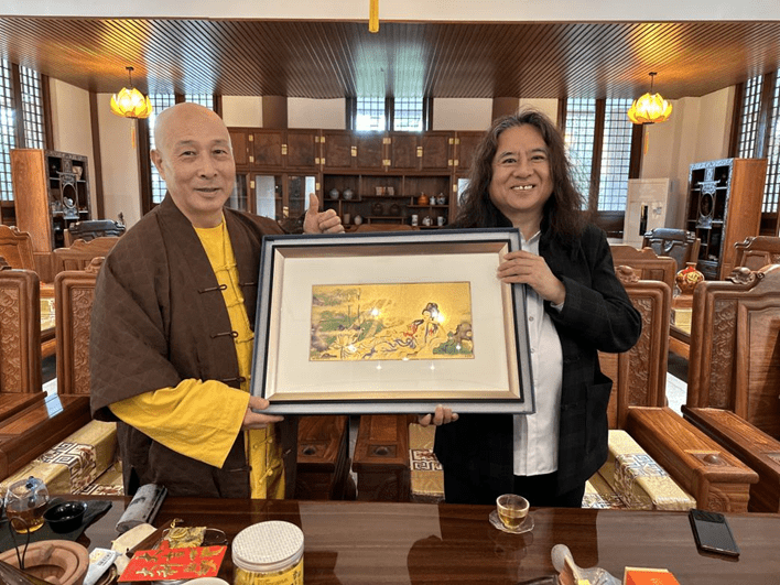 普陀山总方丈)恭请观音像在普济寺永久供奉*上海静安寺方丈慧明大师