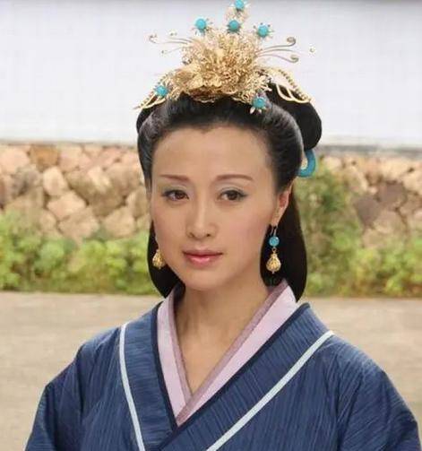 相士给魏豹之妻相面,说她当生天子,结果孩子还没出生魏豹就死了_刘邦