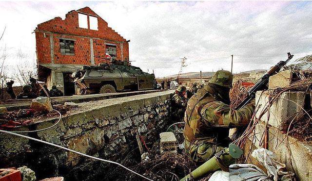 科索沃战争回顾:无法忘记被轰炸的使馆,缅怀牺牲的烈士_南联盟_空袭