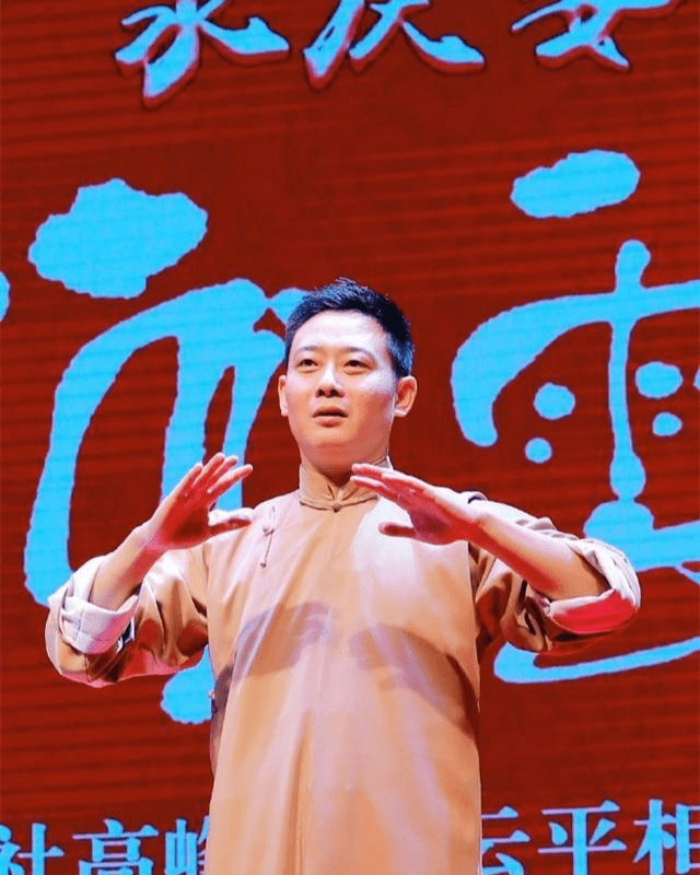 随着德云社商演的恢复,小剧场年轻演员的加入,副总栾云平更是不容易.