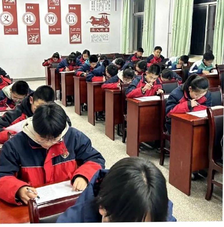 环县第二中学组织开展禁毒知识竞赛活动_毒品_危害_考试