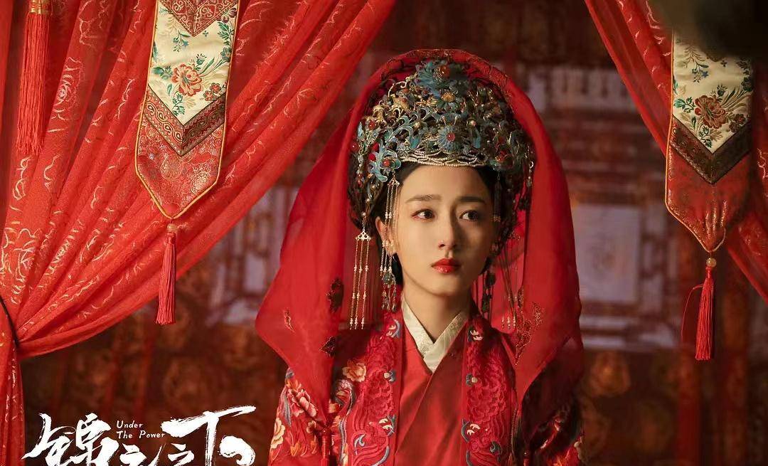 杨幂,古力娜扎,周冬雨,谭松韵,钟楚曦等女演员做配角,不过,叶青的颜值