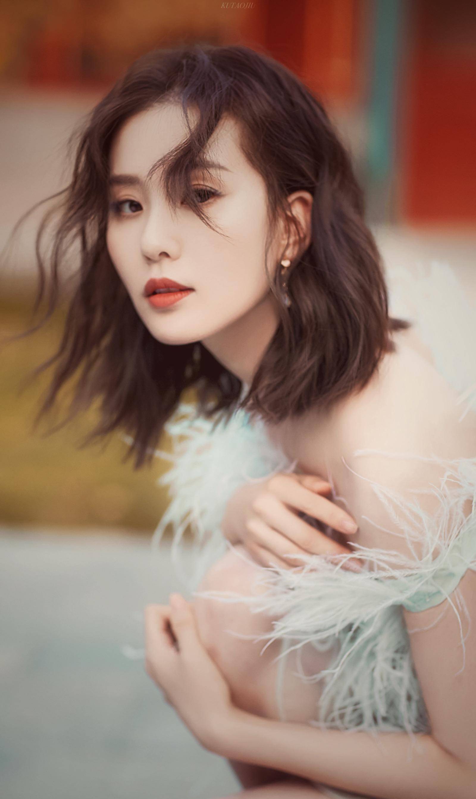 刘诗诗一袭红衣国色天姿好妩媚!她历年古装造型更美爆了