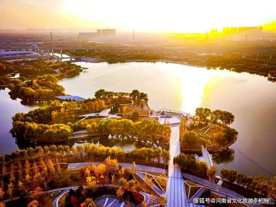 行走河南·读懂中国|冬游郑州蝶湖,目之所及皆为画_阳光_景色_树梢