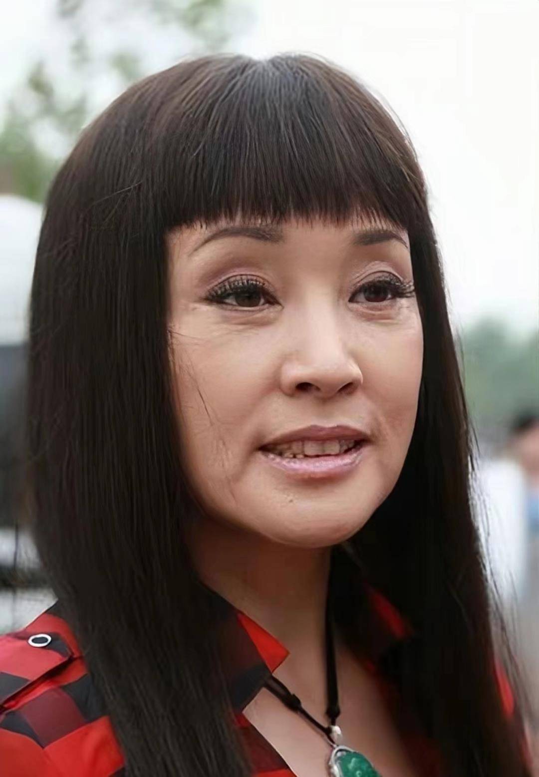 不仅大妈感十足,还很显老_头发_女性_刘海长