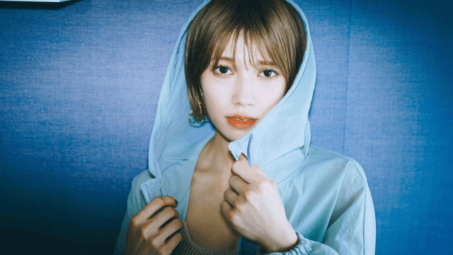 抖音里日文歌女生哭音_抖音日文歌女生唱的很悲伤_抖音日文歌带哭腔