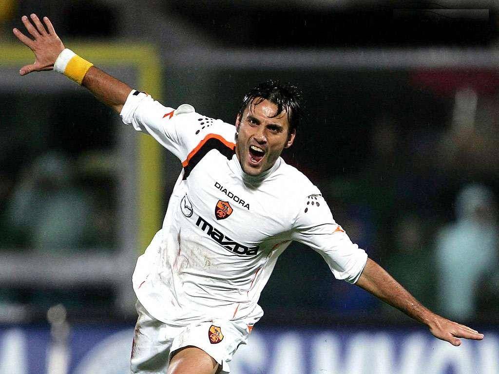 蒙特拉:暗夜里的足球猛虎_对手_意大利_教练